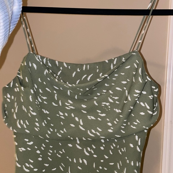 Le Lis Green and White Pattern Mini Dress - Picture 5 of 5